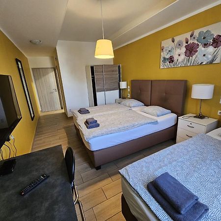 Royal Apartments & Rooms 萨格勒布 外观 照片