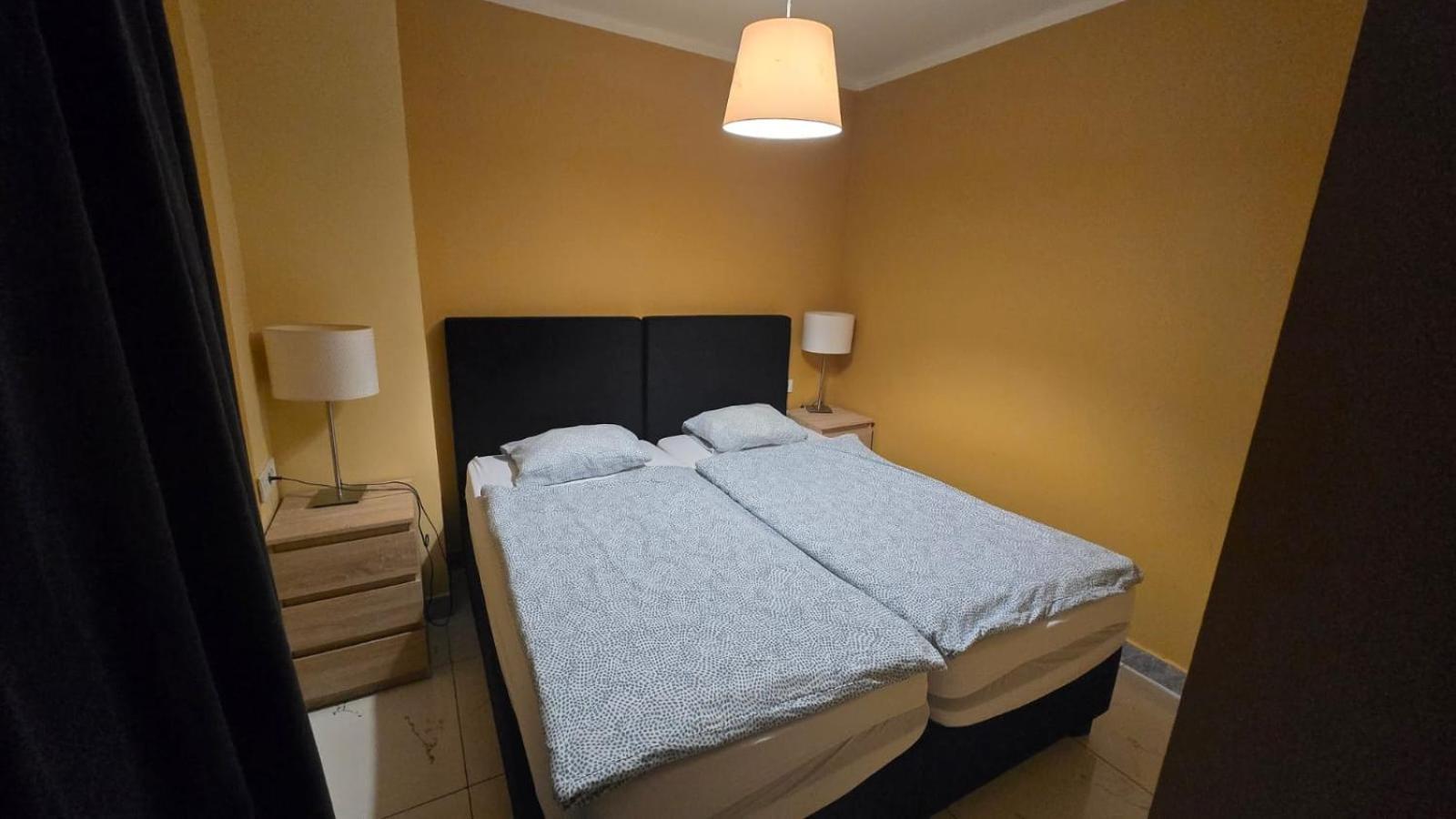Royal Apartments & Rooms 萨格勒布 外观 照片